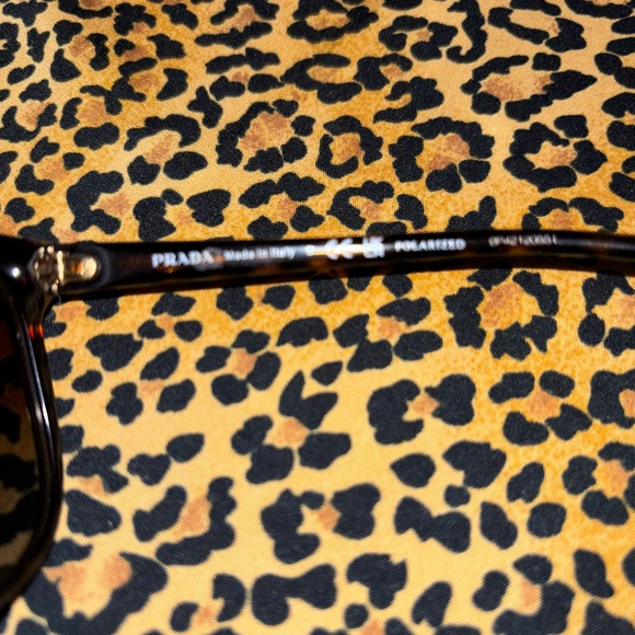 PRADA ANIMAL PRINT SUN GLASSES Tortoise Shell Sunglasses - Picture 5 of 9
